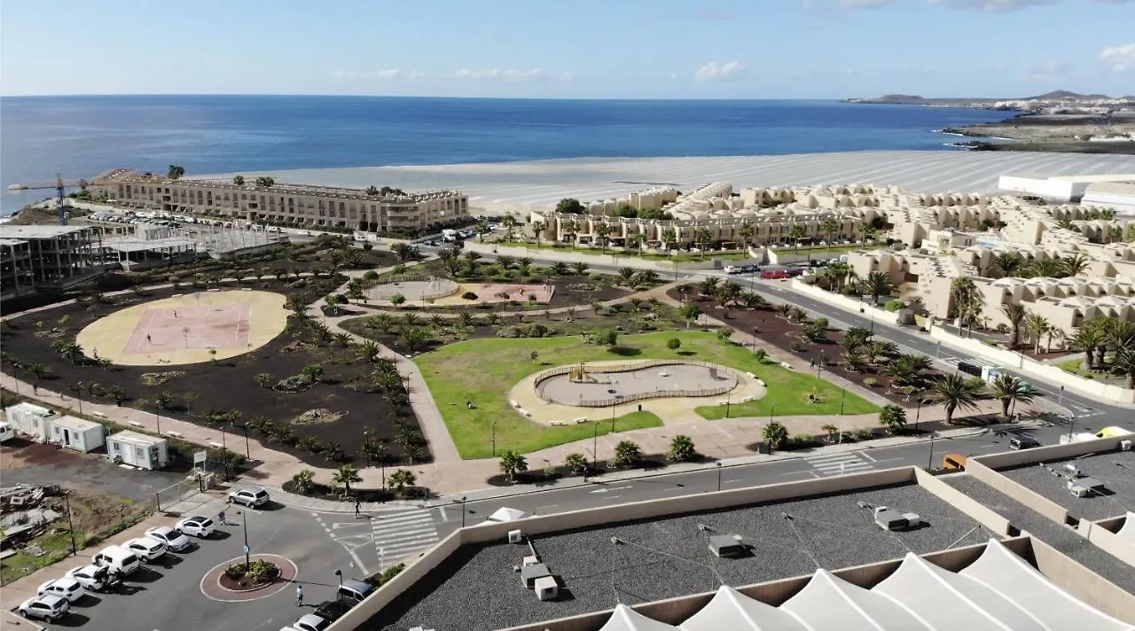 A Beautiful Apartment With A Beach View - La Tejita - El Medano