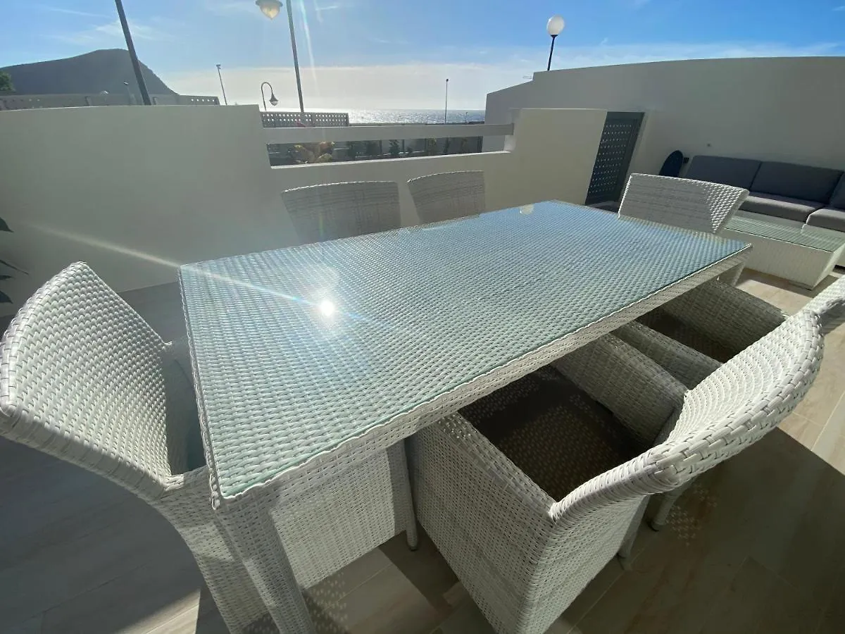 A Beautiful Apartment With A Beach View - La Tejita - El Medano