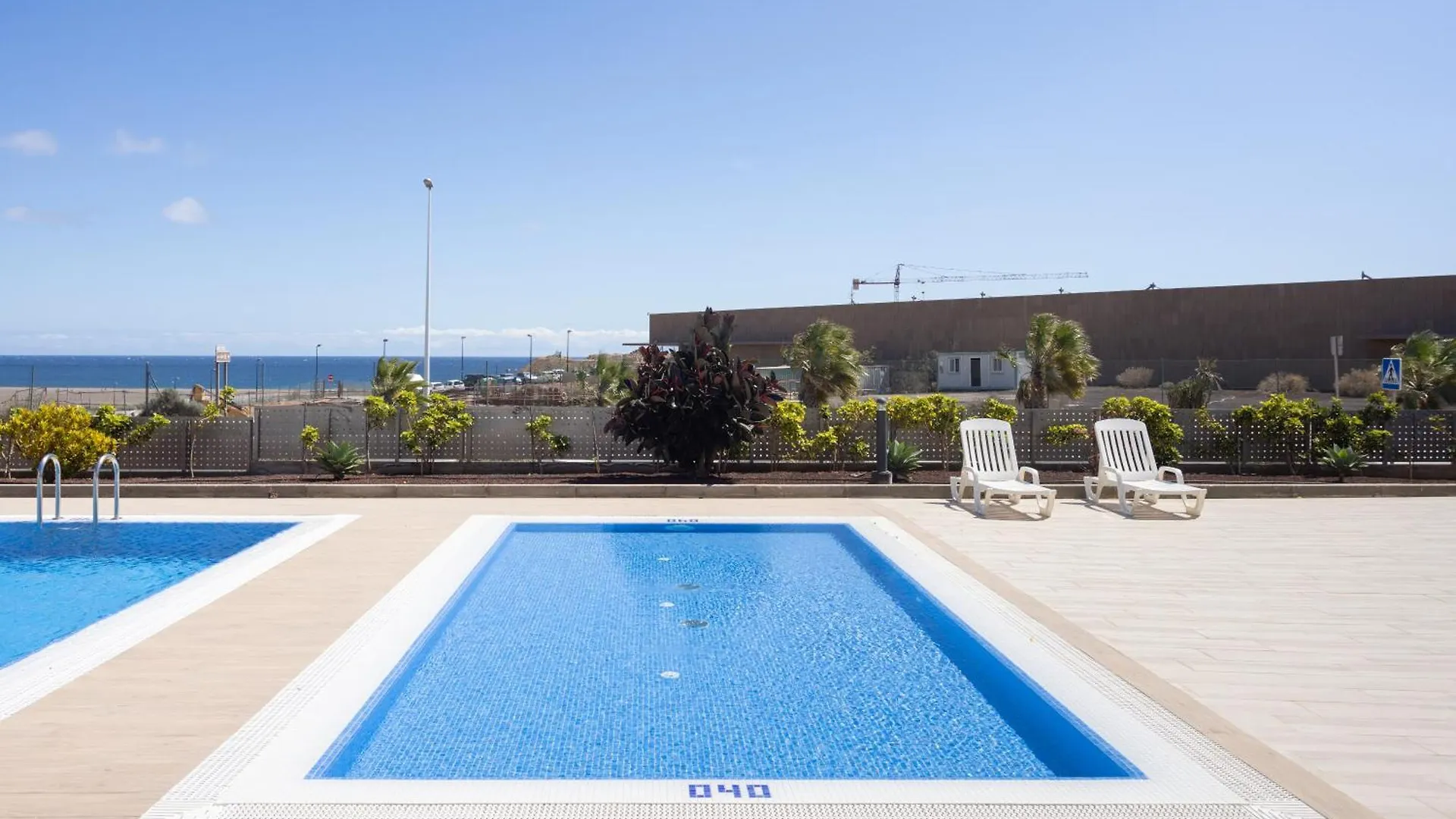A Beautiful Apartment With A Beach View - La Tejita - El Medano
