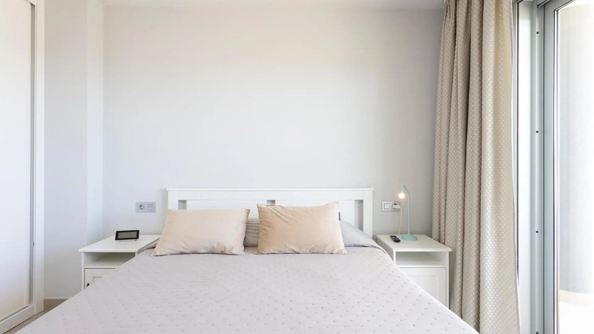 A Beautiful Apartment With A Beach View - La Tejita - El Medano  エル・メダノ